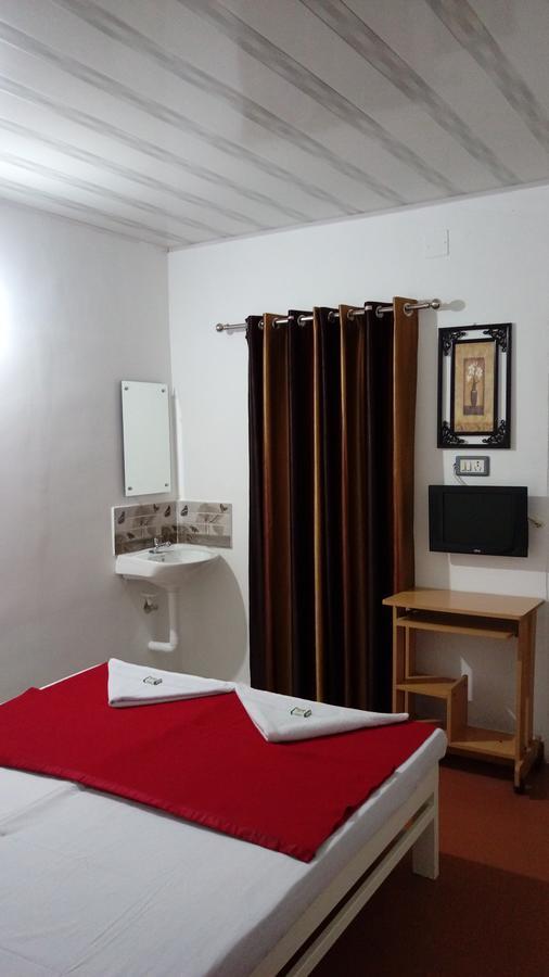 Marayoor Holidays Maraiyur Экстерьер фото